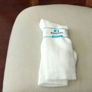 Roomy Diabetic socks size 10_13
